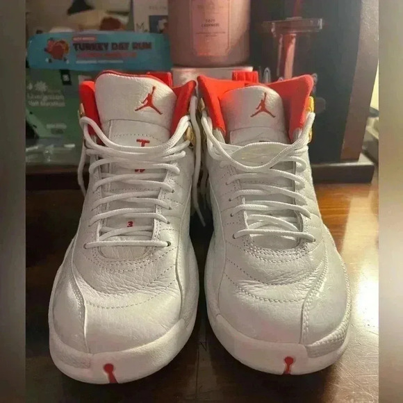 Jordan 12 Retro FIBA 2019 Men’s 7/ Women’s 8.5 - Picture 6 of 10